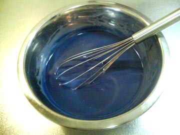 紫根（シコン）インフューズドオイル石鹸